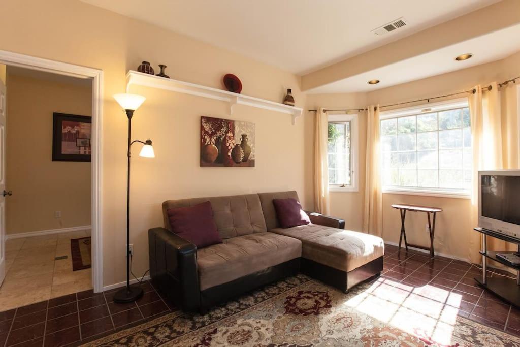 Castlegate Guest Apartment Виста Екстериор снимка