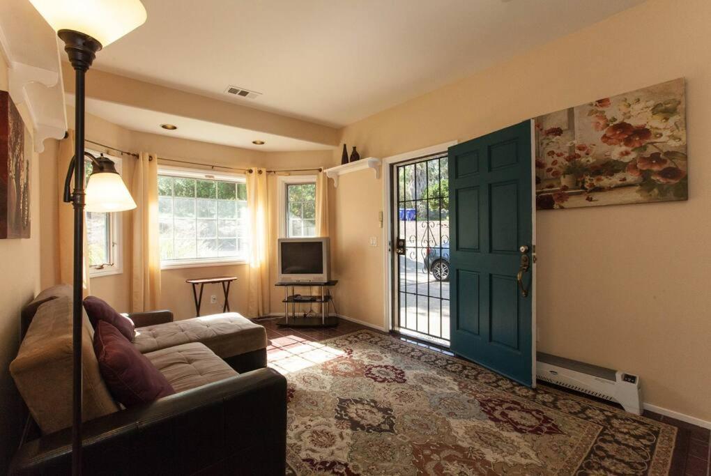 Castlegate Guest Apartment Виста Екстериор снимка